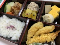 毎月のお誕生日のご利用者さんにお祝い膳の提供をさせていただいています。