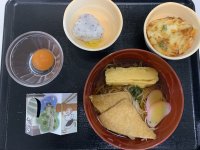 【今日の献立】年越しそば・かき揚げ・おにぎり・メロンムース